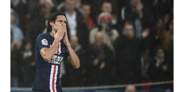 Les joueurs du Paris Saint-Germain jouent sous le maillot "China Come"